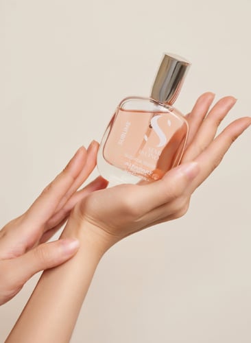 مجموعة سيمي ديلينو للشعر الكيرلي (6 منتجات)