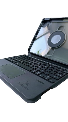 اكس ليدر - كيبورد للايباد مع غطاء حماية