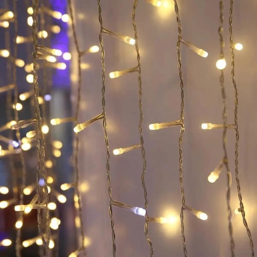 لمبات LED على فيش كهرباء