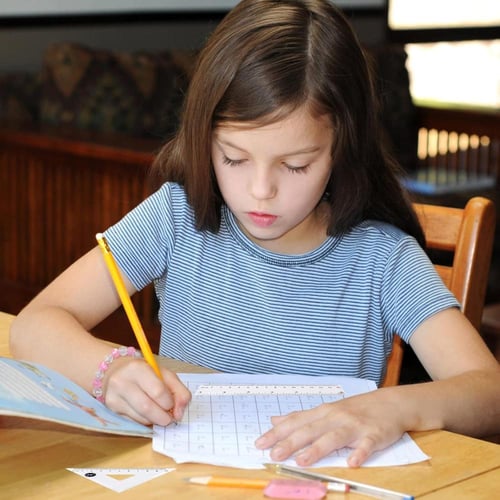 طقم أدوات هندسية شفاف (خيارات ولادي/بناتي) م/11640...