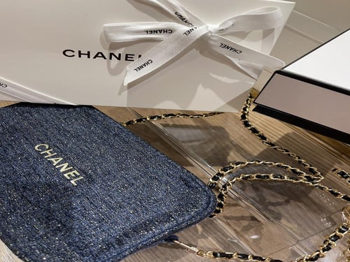 شنطة شانيل مع بوكس