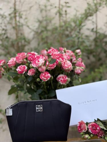 شنطة جفنشي مع بوكس