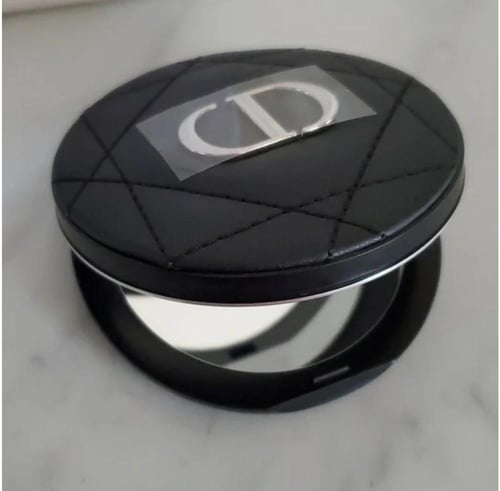 مراية ديور جلد اسود+ كيس