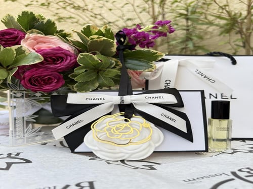 تعليقة شانيل حجر مع الملحقات