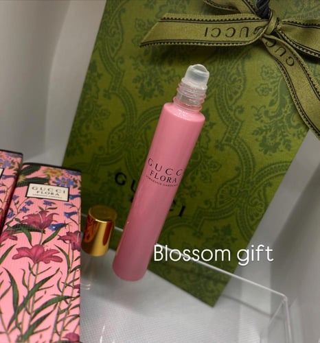 عطر قوتشي فلور 7 مل + كيس