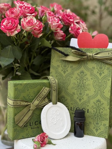 تعليقة سيارة حجر معطر من قوتشي