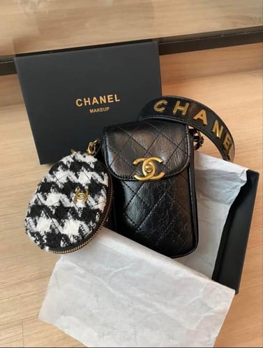 شنطة شانيل مع البوكس