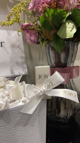 توزيعات بوكس عطر جوي 5 مل 20 حبة مع البوكس