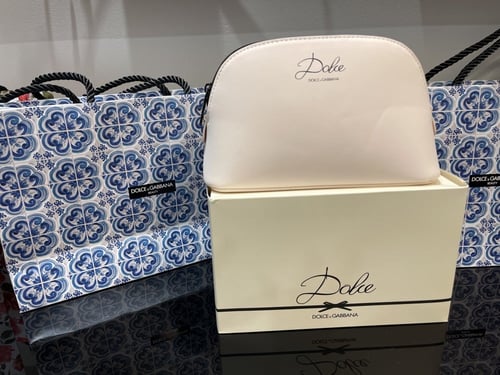 شنطة دلتشي قبانا + الكيس ازرق