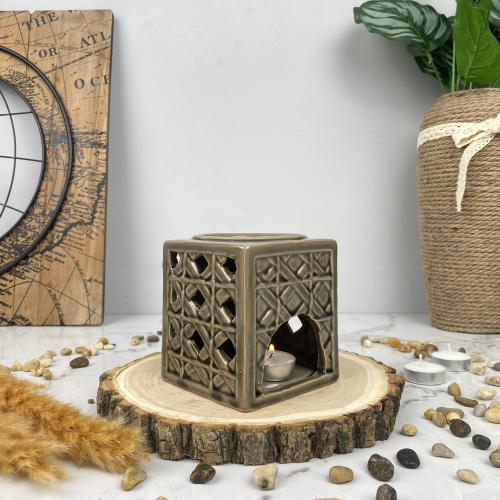 Square ceramic oil diffuser