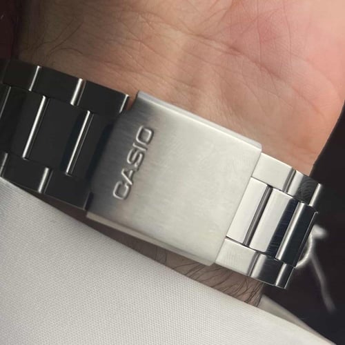 ساعة كاسيو أسود وأحمر | MTP-VD01D-1E2V