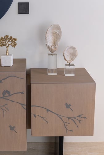 كونسول خشبي