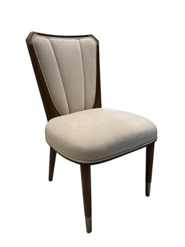 كرسي طاولة الطعام