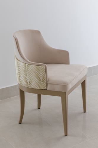 كرسي طاولة طعام من الجلد وقماش الكتان