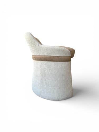 كرسي تسريحة