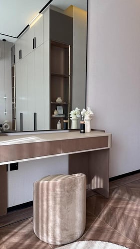 كرسي تسريحة