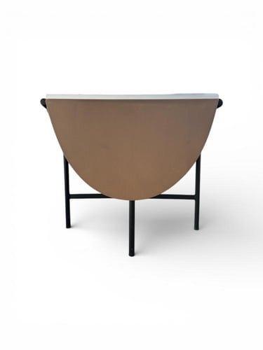 كمودينة سرير مع جلد جملي