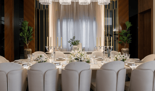 كرسي طاولة الطعام