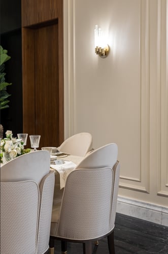 كرسي طاولة الطعام