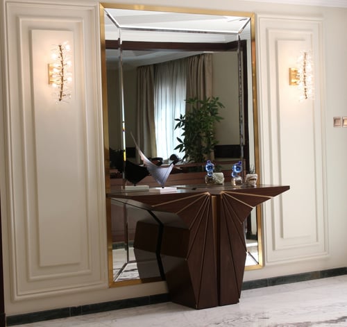 كونسول خشبي