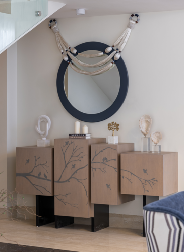 كونسول خشبي