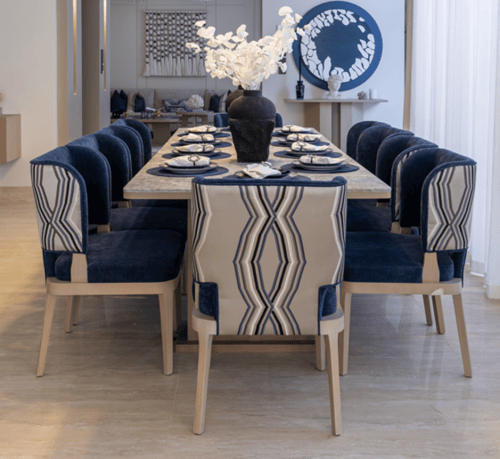 كرسي طاولة الطعام