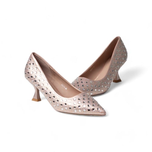 حذاء نسائي كعب