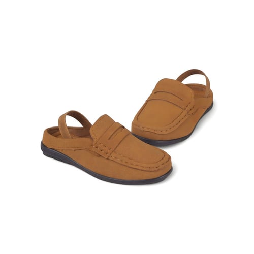 حذاء ولادي كاجوال