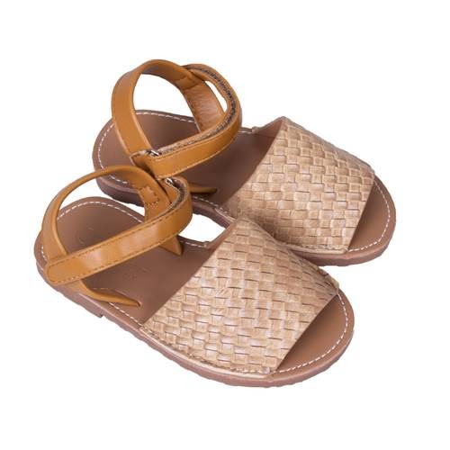 صندل بناتي من ديرفوت