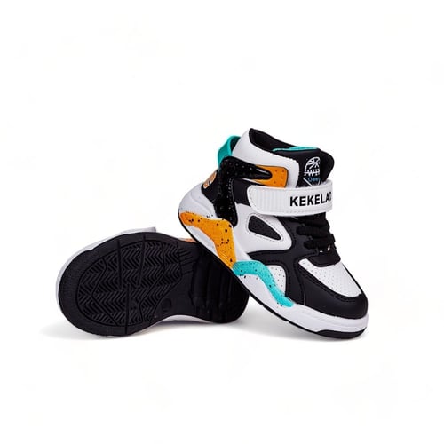 حذاء سنيكرز