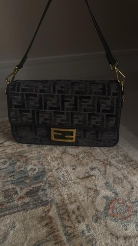 DENIM BAGUETTE WITH MONOGRAM شنطة