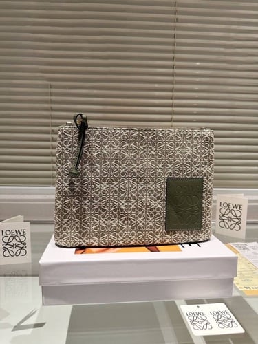 باوتش لويفي