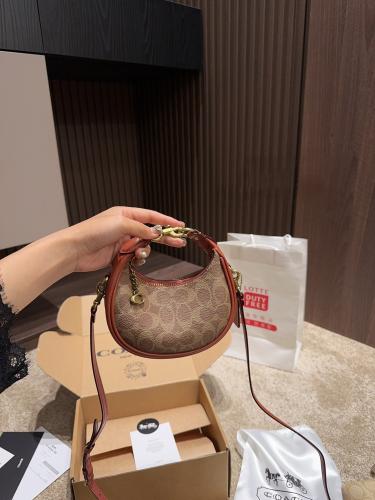 شنطة كوتش جوني