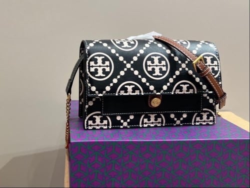 شنطة توري بورش