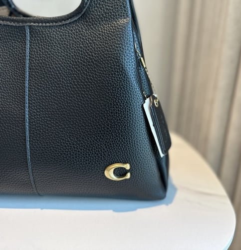 شنطة كوتش لانا