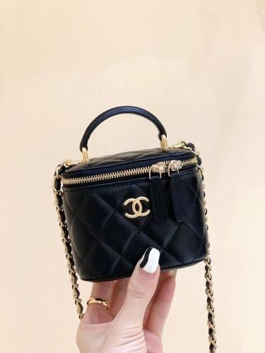 شنطة شانيل ميني