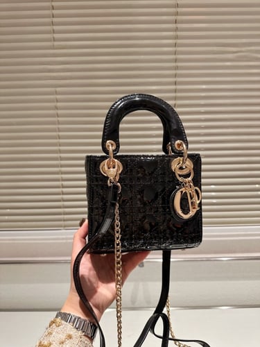 شنطة ليدي ديور