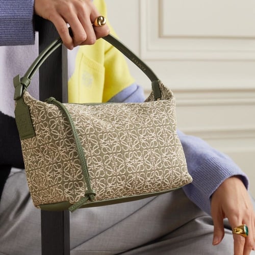 شنطة لويڤي - small