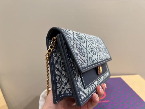 شنطة توري بورش