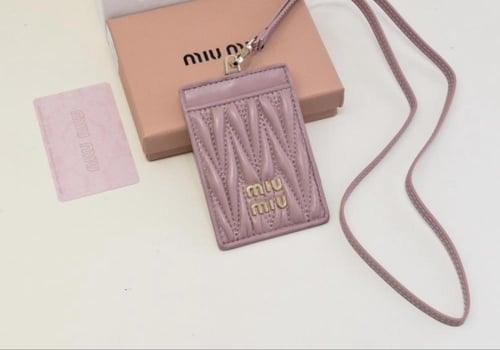 كارد هولدر Id