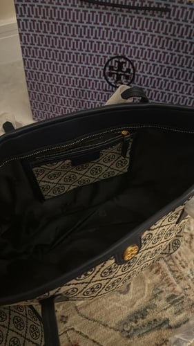 شنطة توري بورش