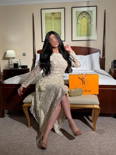 فستان سكري تنتيل لامع قصة مميزة