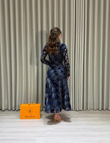 فستان كحلي فاخر