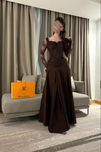 فستان بني دانتيل