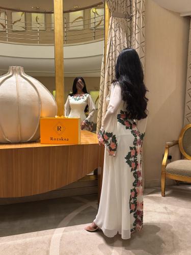 فستان او وايت مورد