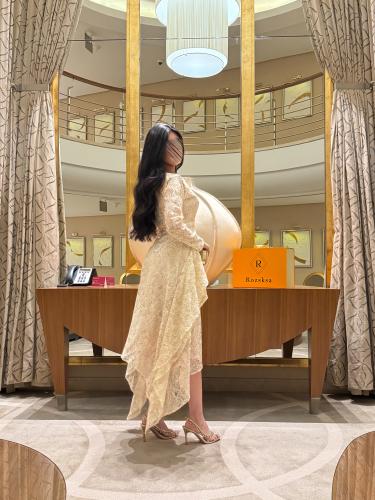 فستان سكري تنتيل لامع قصة مميزة