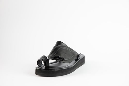 احذية 960 حذاء اسود كلاسيك