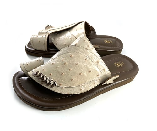 سقافيه 215 نعال جلد نعام