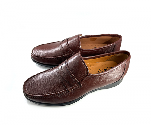 يوميه 1002 جزمة كلاسيك