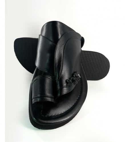 سقافية 01 حذاء جلد